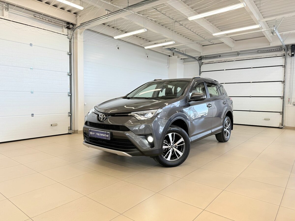 Toyota RAV4 IV (XA40) Рестайлинг