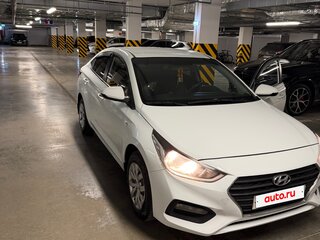 2018 Hyundai Solaris II, белый, 700000 рублей, вид 1