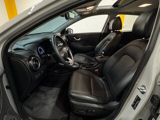 2022 Hyundai Kona I Рестайлинг, серебристый, 1870000 рублей, вид 5