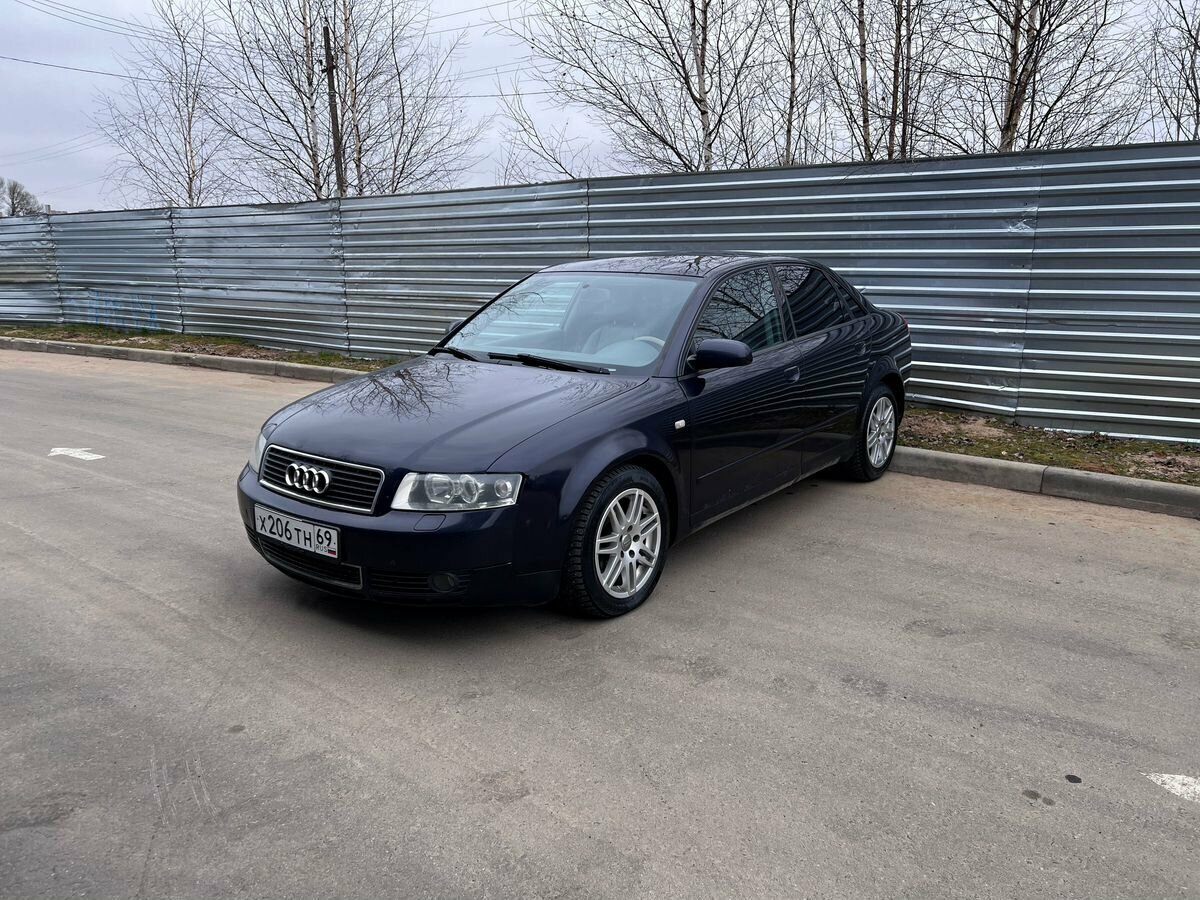 Audi A4 II (B6)