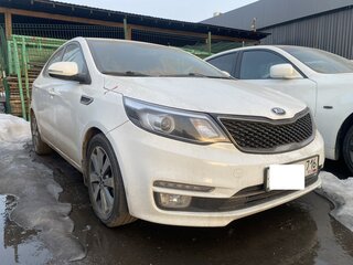2016 Kia Rio III Рестайлинг, белый, 571200 рублей, вид 1