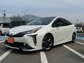 2022 Toyota Prius IV Рестайлинг (XW50), белый, 1560000 рублей - вид 1