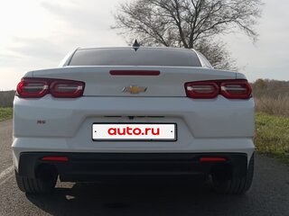 2019 Chevrolet Camaro VI Рестайлинг, белый, 2052000 рублей, вид 1