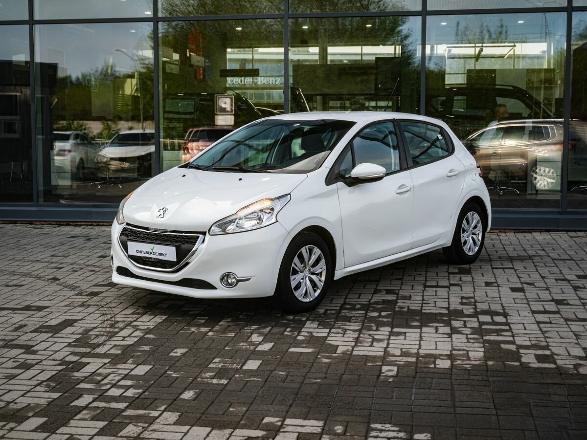 Peugeot 208 I