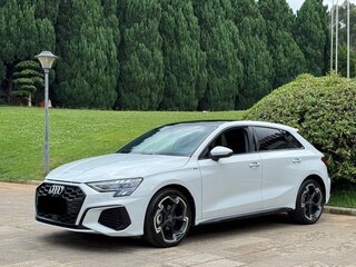 2022 Audi A3 Sportback 35 TFSI IV (8Y), белый, 1955000 рублей, вид 1