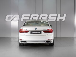 2015 BMW 7 серии Long 750Li xDrive VI (G11/G12), белый, 3549000 рублей, вид 4