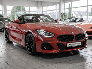 2025 BMW Z4 20i III (G29) Рестайлинг, красный, 7010888 рублей, вид 1