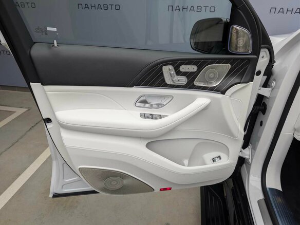 2026 Mercedes-Benz Maybach GLS 600 I Рестайлинг, белый, 34750000 рублей - вид 13