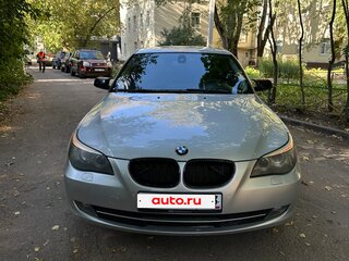 2008 BMW 5 серии 520i V (E60/E61) Рестайлинг, серебристый, 900000 рублей, вид 1