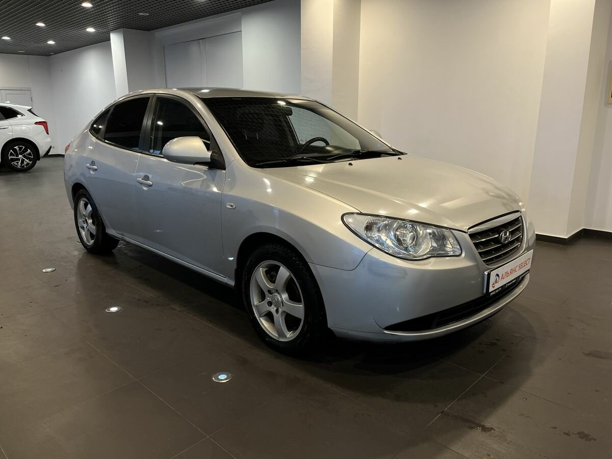 Hyundai Elantra IV (HD)