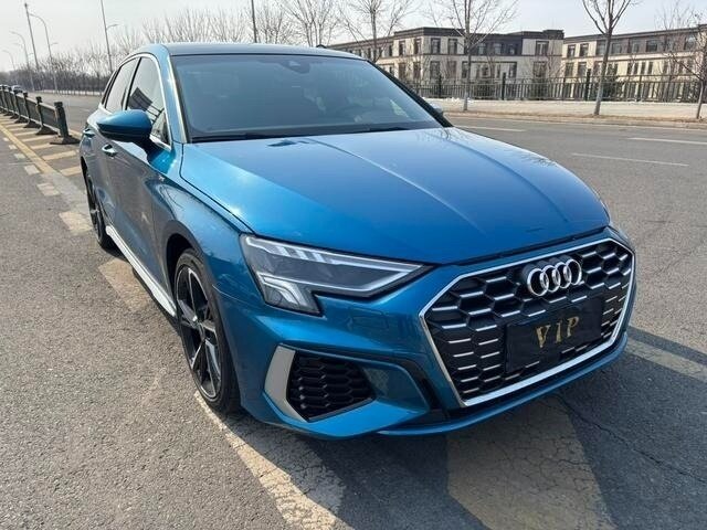Audi A3 Sportback 35 TFSI IV (8Y)