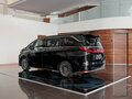 2025 Lexus LM 350h II, чёрный, 15450000 рублей - вид 1