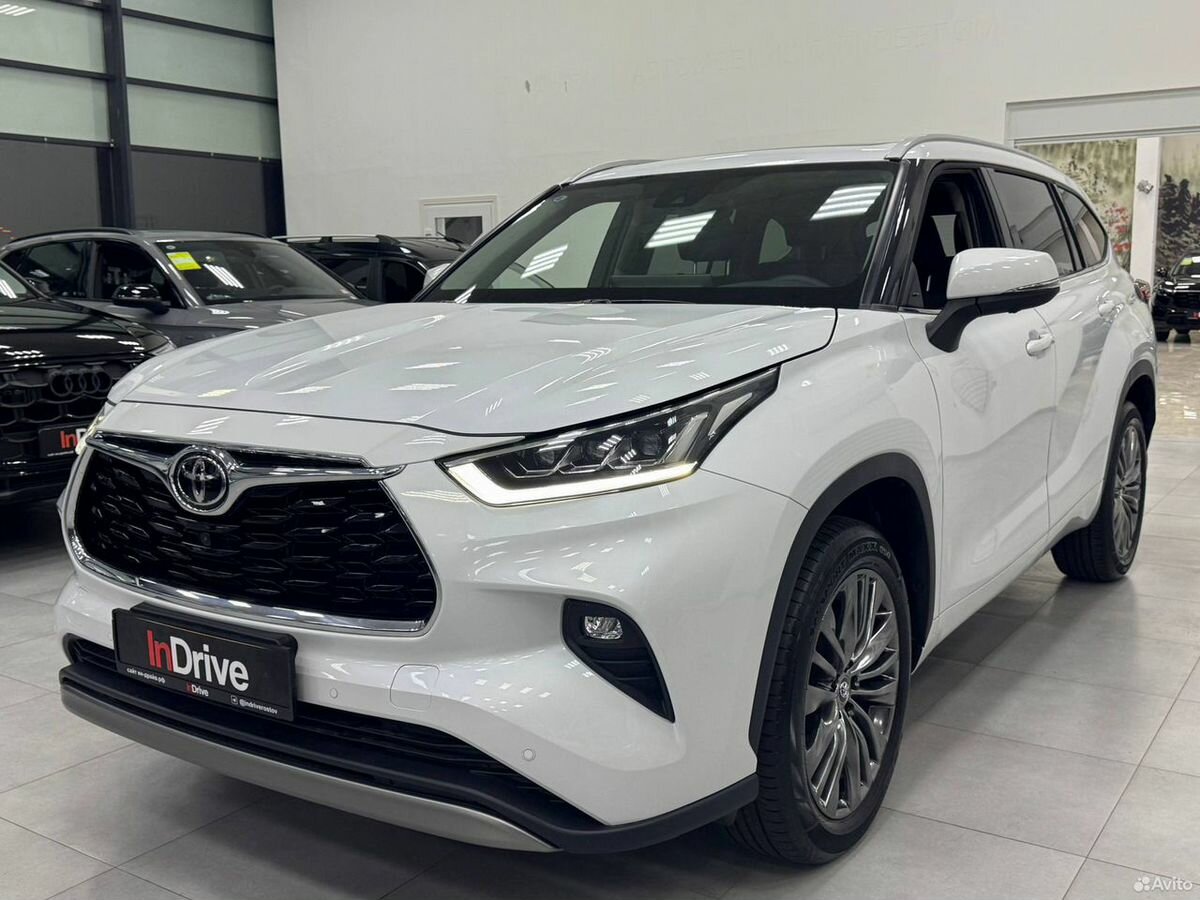 Toyota Highlander IV (XU70)
