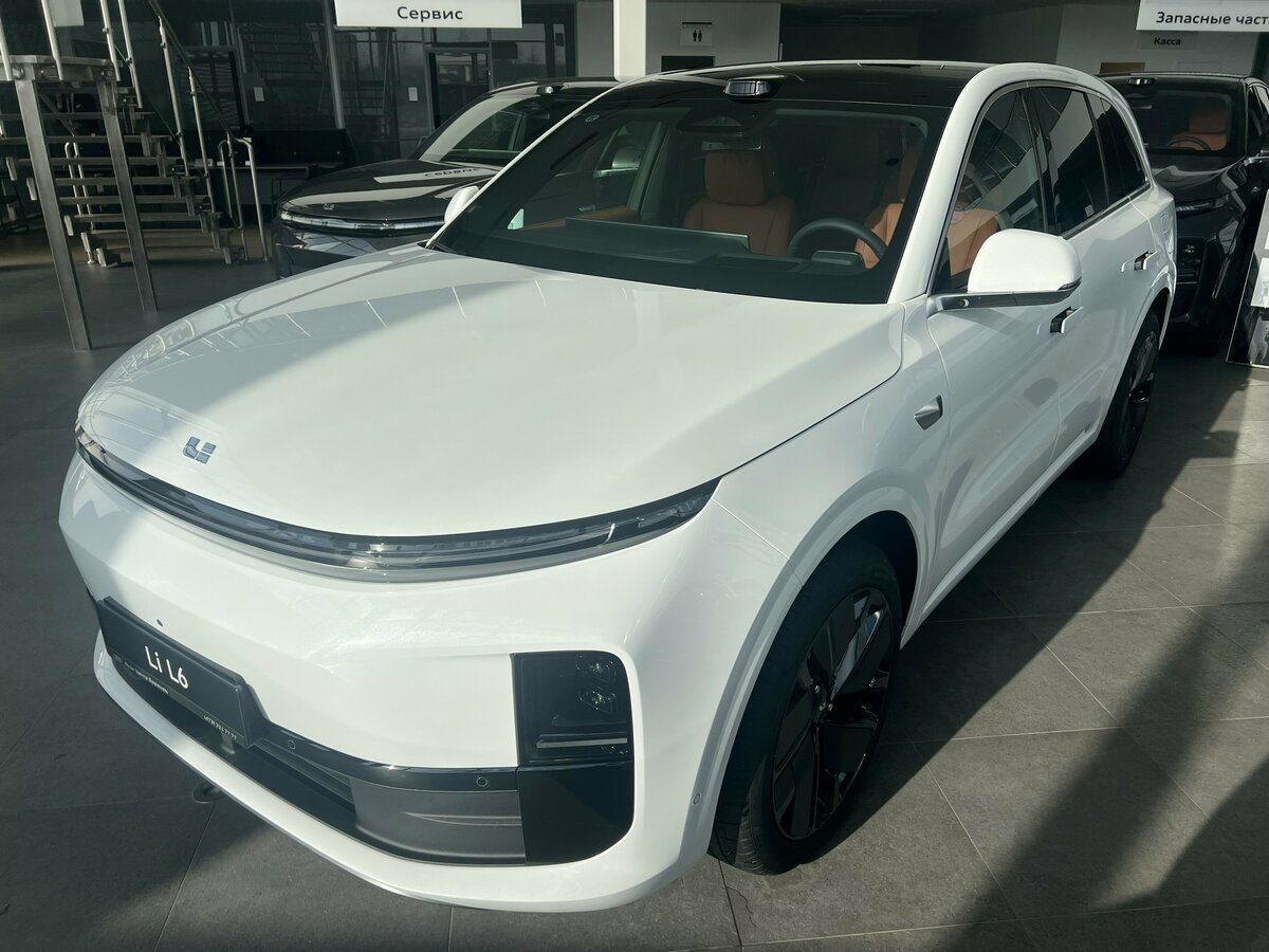 Li Auto (Lixiang) L6