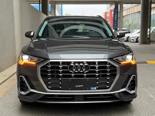 2022 Audi Q3 35 TFSI II (F3), серый, 2265000 рублей, вид 2