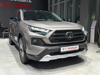 2024 Toyota RAV4 V (XA50), золотистый, 4590000 рублей, вид 1