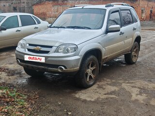 2005 Chevrolet Niva I, серебристый, 320000 рублей, вид 1