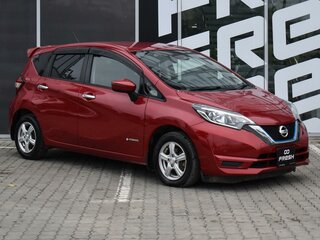 2019 Nissan Note e-Power II Рестайлинг, красный, 1298000 рублей, вид 1