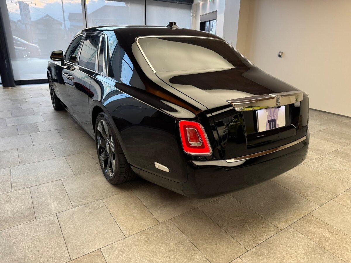 Rolls-Royce Phantom в движении