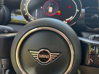 2021 Mini Hatch Cooper S III (F55/F56) Рестайлинг 2, серый, 1500000 рублей, вид 5