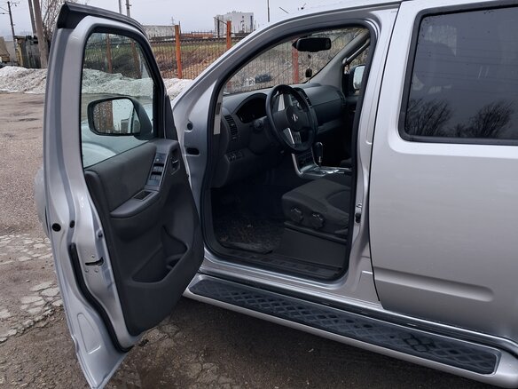 2011 Nissan Pathfinder III Рестайлинг, серебристый, 1400000 рублей - вид 15