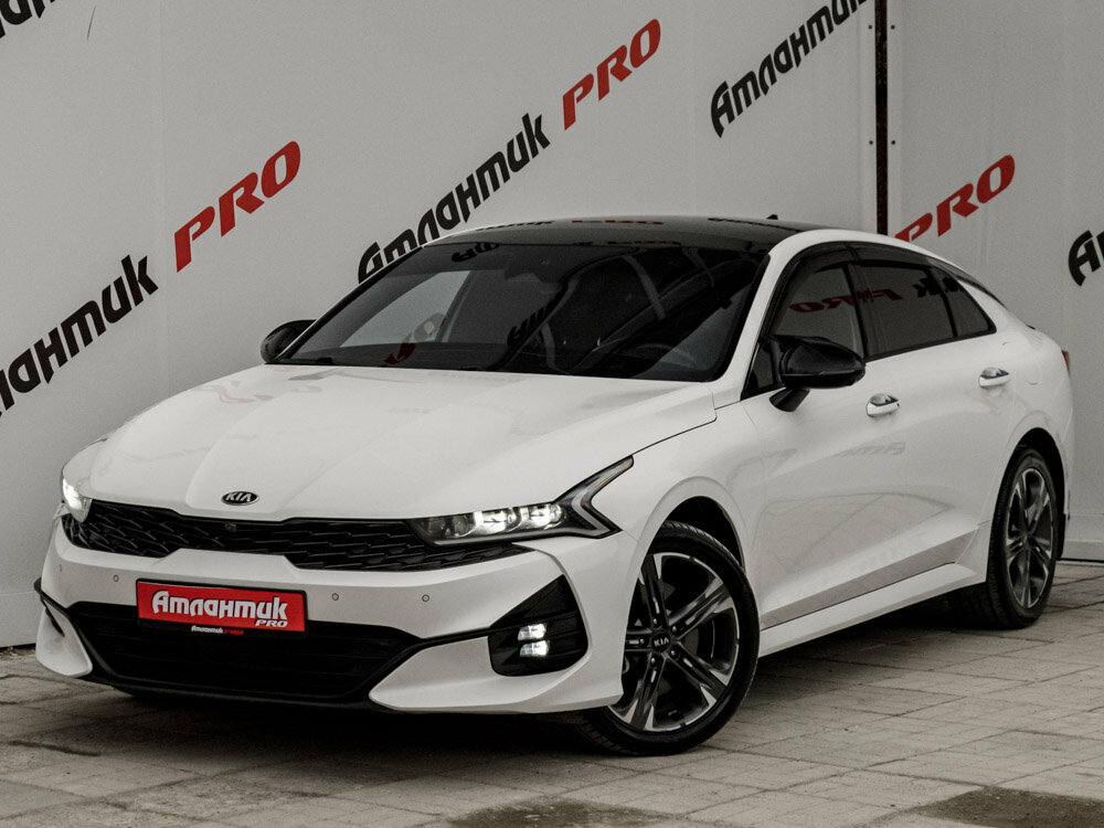 Kia K5 III