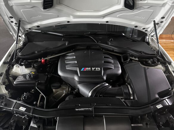 2011 BMW M3 IV (E90), белый, 8500000 рублей - вид 14