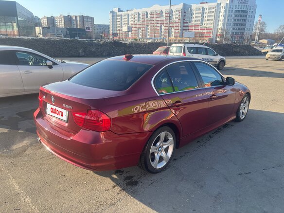 2012 BMW 3 серии 320i V (E90/E91/E92/E93) Рестайлинг, красный, 920000 рублей - вид 4