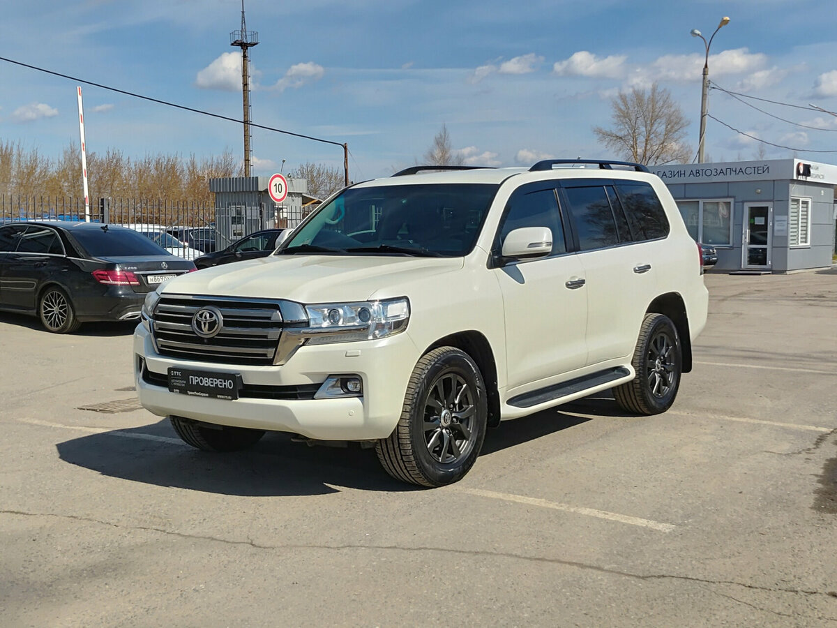 Toyota Land Cruiser 200 Series Рестайлинг 2