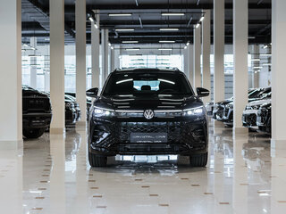 2026 Volkswagen Tiguan L Pro III (China Market), чёрный, 4650000 рублей, вид 4