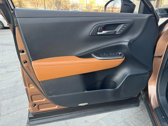 2024 Toyota Crown Crossover XVI (S230), коричневый, 6100002 рублей - вид 12