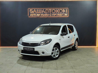 2013 Renault Sandero I, белый, 499000 рублей, вид 1