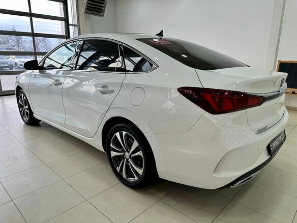 2023 Changan Eado Plus, белый, 2199900 рублей - вид 3