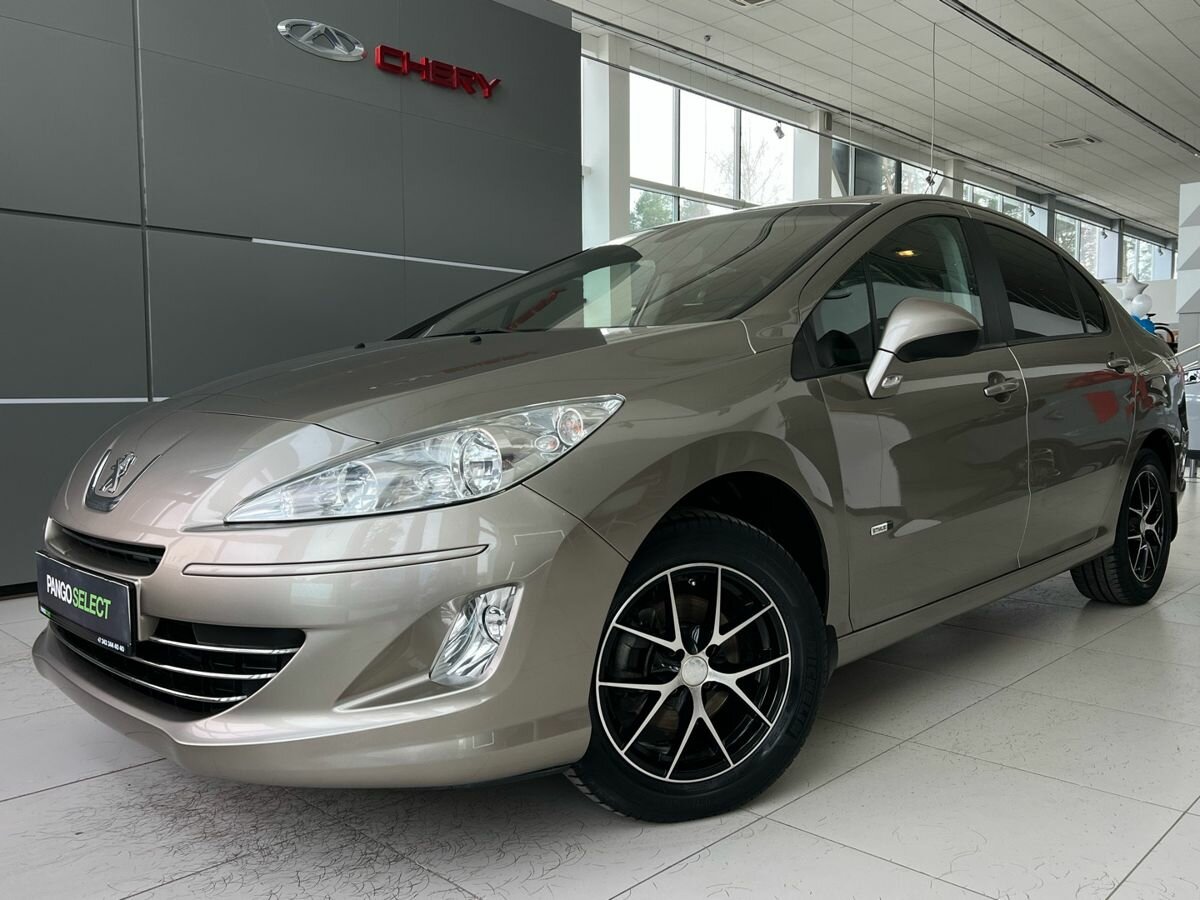 Peugeot 408 I