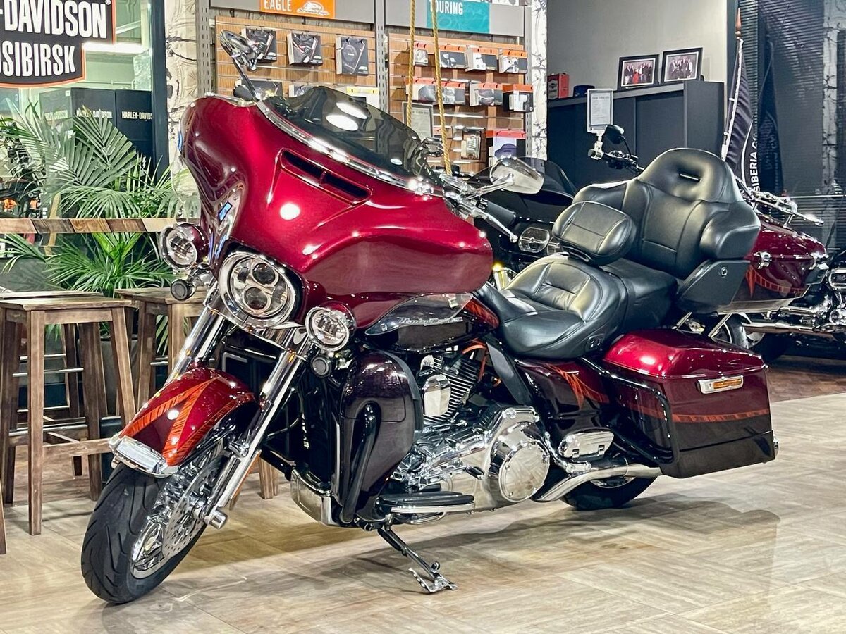 Harley-Davidson CVO Limited