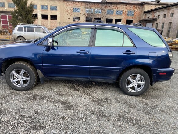 2001 Lexus RX 300 I, синий, 800000 рублей - вид 1