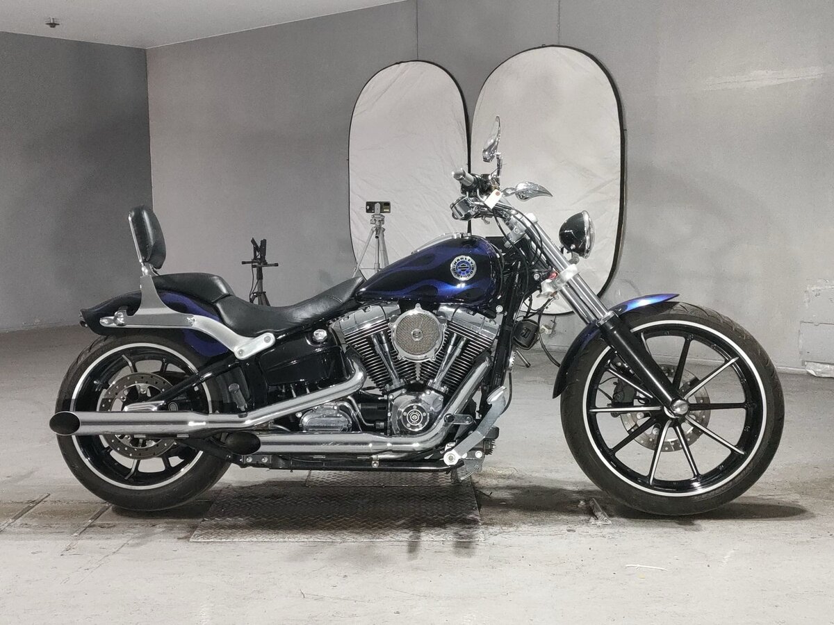 Harley-Davidson Breakout