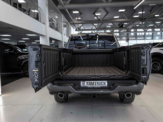 2026 Ram 1500 Crew Cab V Рестайлинг, серый, 11501491 рублей, вид 3