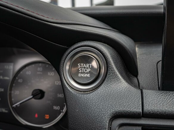 2021 Lexus IS 300 III Рестайлинг 2, серый, 4570000 рублей - вид 23