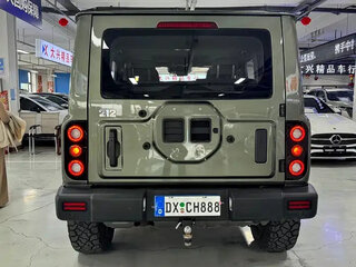 2024 212 T01, зелёный, 3600000 рублей, вид 3