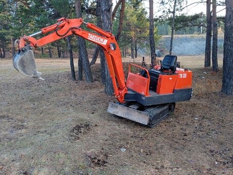 1999 Takeuchi TB135, оранжевый, 1050000 рублей, вид 1