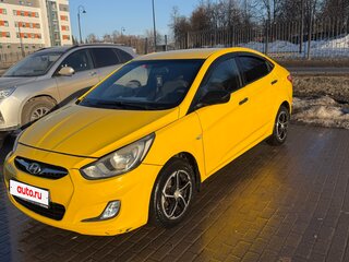 2011 Hyundai Solaris I, жёлтый, 490000 рублей, вид 1