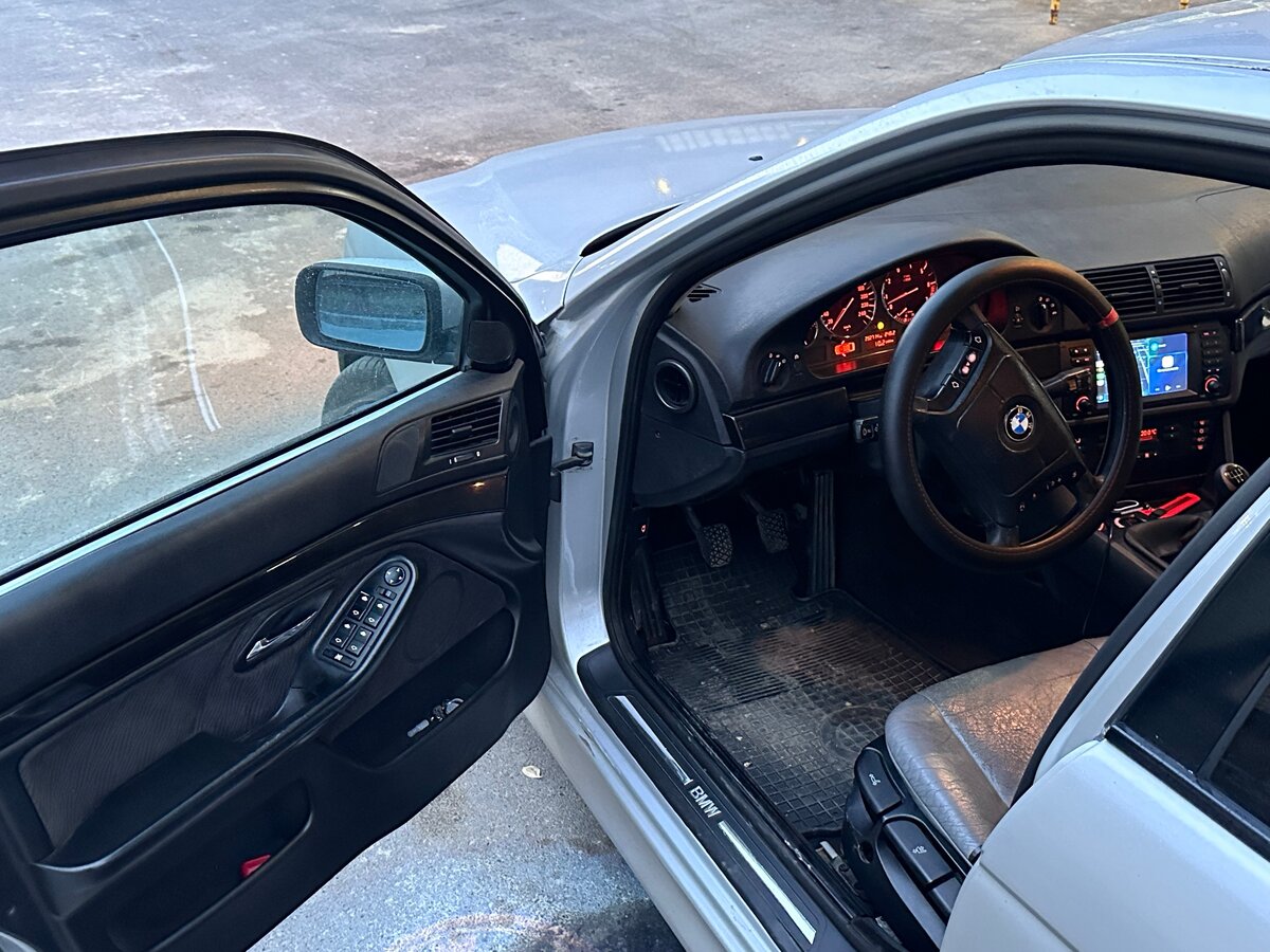 BMW 5 серии 523i IV (E39), фото 10