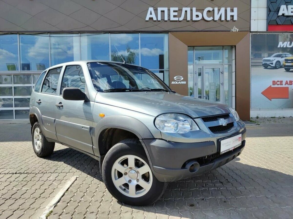 Chevrolet Niva I