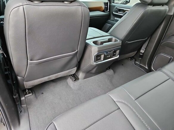 2026 GMC Sierra Crew Cab IV Рестайлинг, чёрный, 7965489 рублей - вид 15
