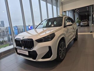 2025 BMW X1 Long 25Li xDrive III (U11/U12), белый, 5779900 рублей, вид 1