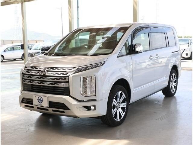 Mitsubishi Delica D:5 I Рестайлинг