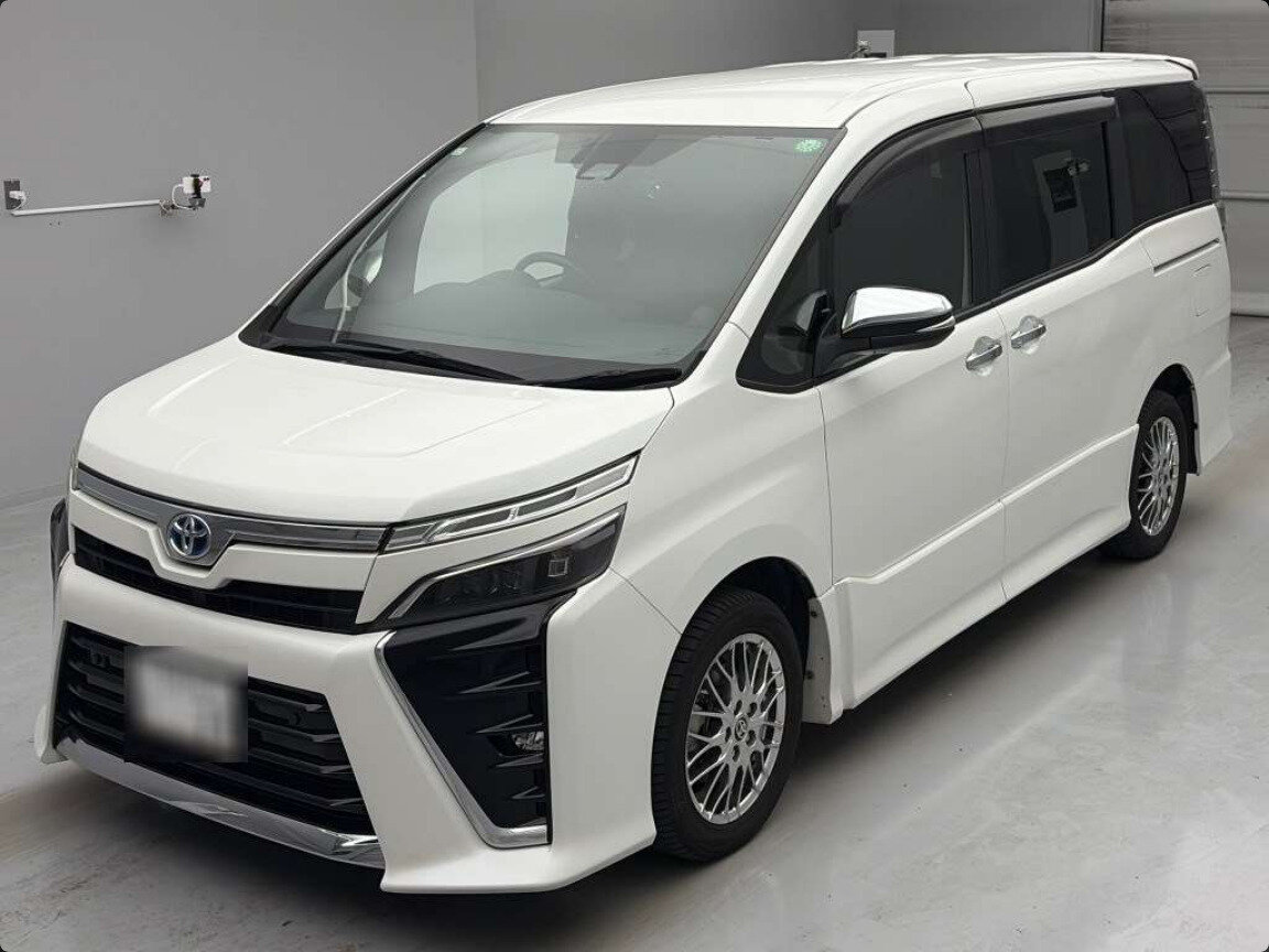 Toyota Voxy III (R80) Рестайлинг