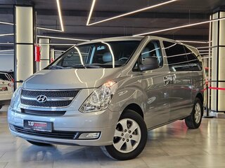 2015 Hyundai Grand Starex I, серебристый, 2350000 рублей, вид 1
