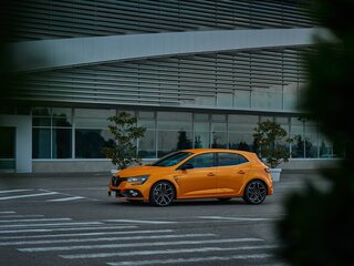 2019 Renault Megane RS IV, оранжевый, 4100000 рублей, вид 1